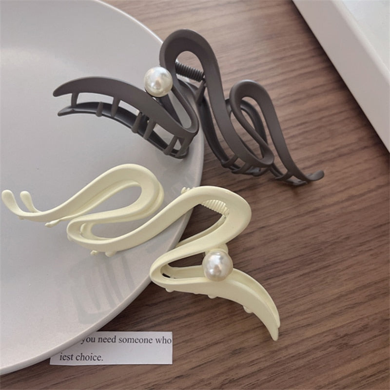 2023 Retro Korea Large Wave Grab Clip Frosted Acrylic Hair Clip Shark Clip Headdress Ladies Girls Fashion Hair Accessories